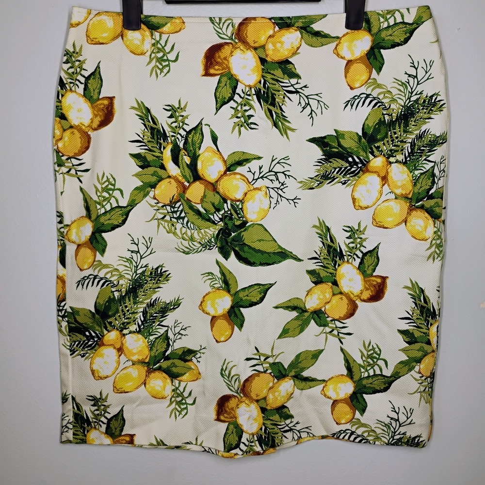 Talbots Lemon Pencil Skirt Women's Size‎ 12 White Preppy Vacation Office Career